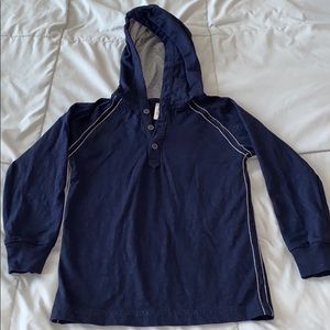 Hooded long sleeve shirt